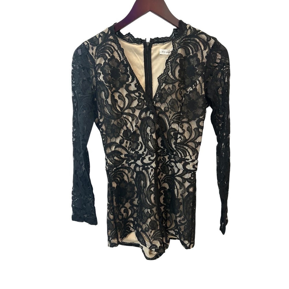 Blu Pepper Womens Black Floral Lace Long Sleeve Romper Nude Lining Small New